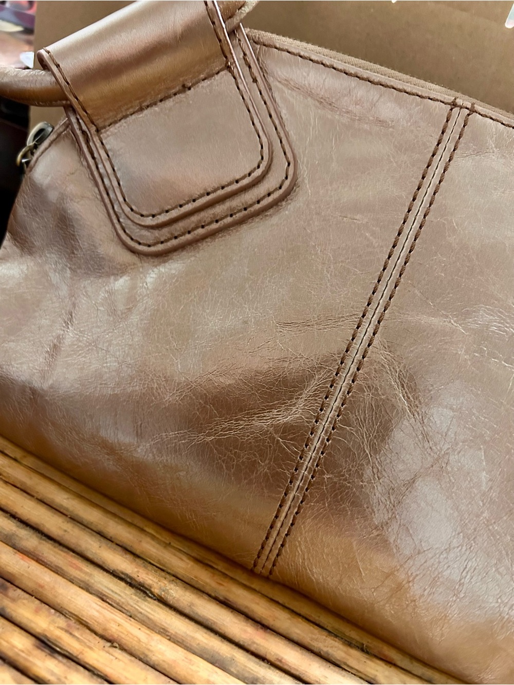 HOBO Metallic Rose Brown Sable Wristlet🤎 - Picture 3 of 16